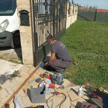 Čelična rolo vrata za industrijske hale i magacine Pećinci