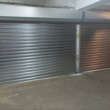 Antracit siva rolo garažna vrata Konjarnik
