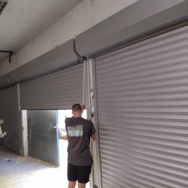 Servis i popravka automatskih rolo vrata Čačak