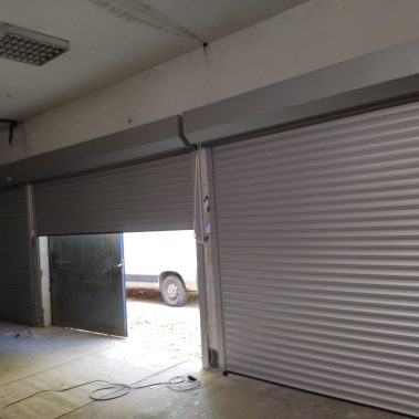 Montaža termoizolovanih rolo vrata Kragujevac